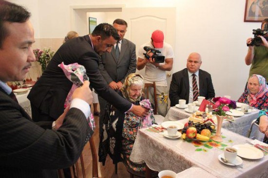 249513_454410984609894_627095862_n