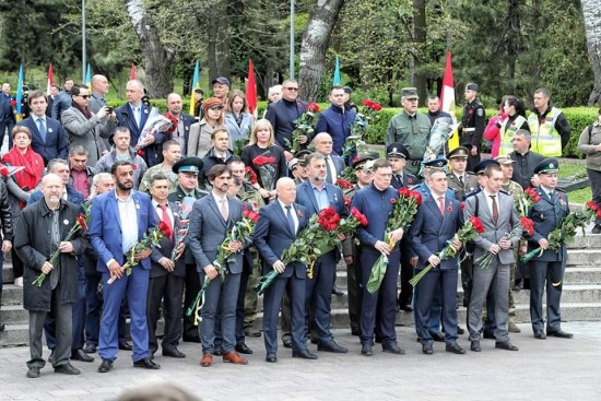 59640225_2423039981080308_6356286465453850624_n